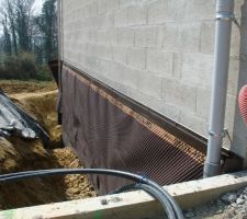 Pignon gauche avec les profilés.