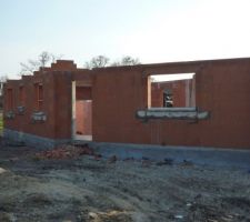 Mise en place des bassoirs de fen&ecirc;tre