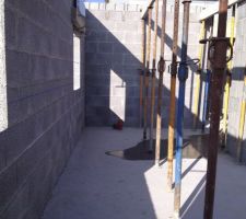 Vu cuisine - cellier, en fait, ce n'est pas si petit que ca