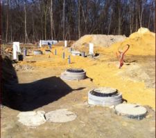 Viabilisation du terrain par le lotisseur et en attente de livraison
c'est pour bientôt