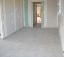 Vue Cuisine vers Cellier