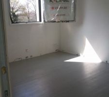 Plancher chambre fils peint en gris 29/03/2012