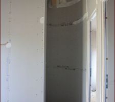 Entrée vers salle de bain