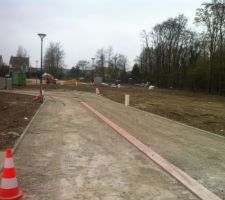 Viabilités terminés manque bornage et clôture de séparation.