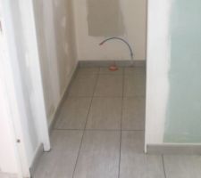 11062009 carrelage WC &eacute;tage