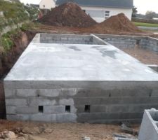 Dalle béton uniquement sous le garage