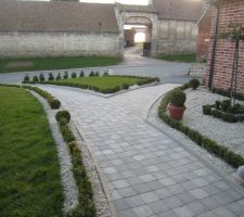 Vue du jardin en sortant de la maison