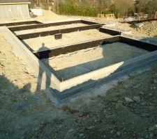 Vide sanitaire mont&eacute; en trois jours.