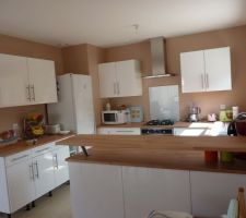 Cuisine...manque les plinthes