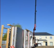 Arrivé du camion grue.