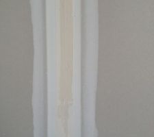 Bande enduit &agrave; poncer