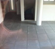 Photo vol&eacute;e depuis l'ext&eacute;rieur de la maison