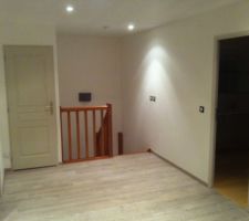 Escalier menant &agrave; la mezzanine