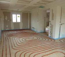 Salon depuis la salle &agrave; manger