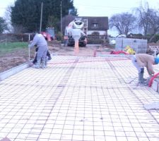 Pr&eacute;paration de polystyr&egrave;ne et pose de tris souder.