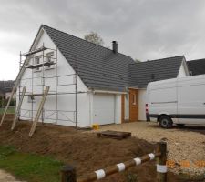 Isolation fa&ccedil;ade et support cr&eacute;pis.