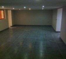 Pi&egrave;ce principale sous sol (salle de cin&eacute;ma)