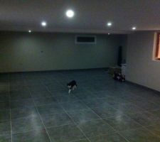 Pi&egrave;ce principale sous sol (salle de cin&eacute;ma)