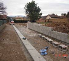 La cr&eacute;ation du lotissement, le mur du voisin.