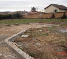 Les arriv&eacute;es de viabilit&eacute;s. A la fin du projet (nous ne le savons pas encore), tout cela sera sous 1 m&egrave;tre de terre !