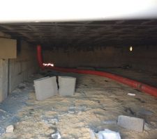 Sous la dalle (vide sanitaire)