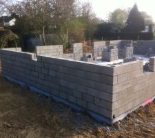 Fin de la premi&egrave;re journ&eacute;e des ma&ccedil;ons