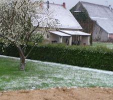 Et oui,  Paques sous la neige !!!