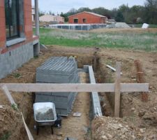 D&eacute;but des travaux de la cave qui sera sous la terrasse plein sud