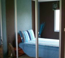 Le dressing de la 2ème chambre.