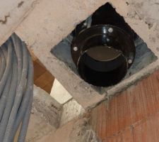 Conduit de cheminée dans dalle haute RDC (diamètre 20cm)