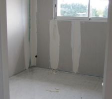 Les bandes dans la chambre d'enfant 2