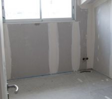 Les bandes dans la chambre d'enfant 1