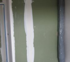 La VMC de la cuisine passe dans le placard de la chambre d'enfant!!??
