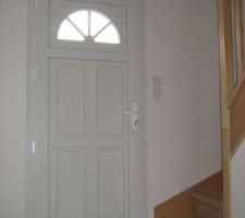 HALL - Porte entrée.