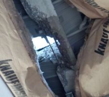 Poutrelle de toit terrasse explose par couvreurs!