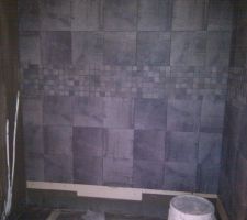 Pose du carrelage dans la douche