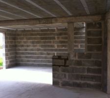 Mise a hauteur du muret pour le plan snack...