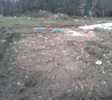 Fin terrassement...avec quelques surprises : encore de la roche ! (normal &agrave; Bourdeau ) Rebelote BRH !