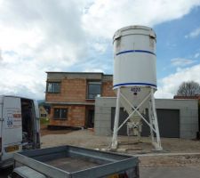 Silo d'alimentation pour la chape