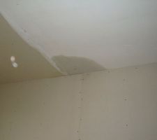 Humidité au plafond de la cuisine
