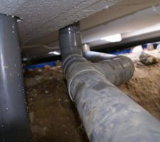 Tuyau d'evacuation en Vide sanitaire