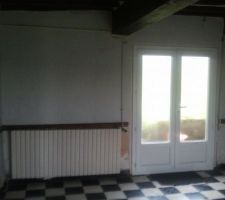 Un radiateur qui p&egrave;se sont poids.