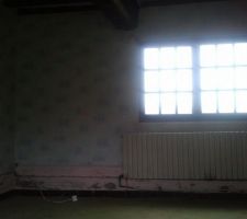 Radiateur de 2 tonnes lol

j'esp&egrave;re que &ccedil;a vaut des sous tout &ccedil;a :p 

sans compter qu'on fait sauter la plomberie au cuivre de la chaufferie :)