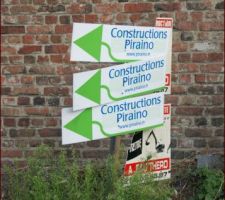 Panneaux annonçant le chantier
