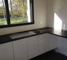 Plan travail granite cuisine