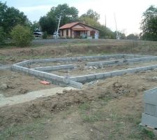 Ici on voit le décalage de niveau qui sera entre la maison et le garage/terrasse