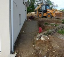 Remise en place des terres : montée vers la porte d'entrée