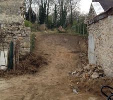 Plus de mur , plus de terre !