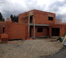 PRET A COULER LE PLANCHER