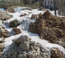 Oh, une cascade de béton !!